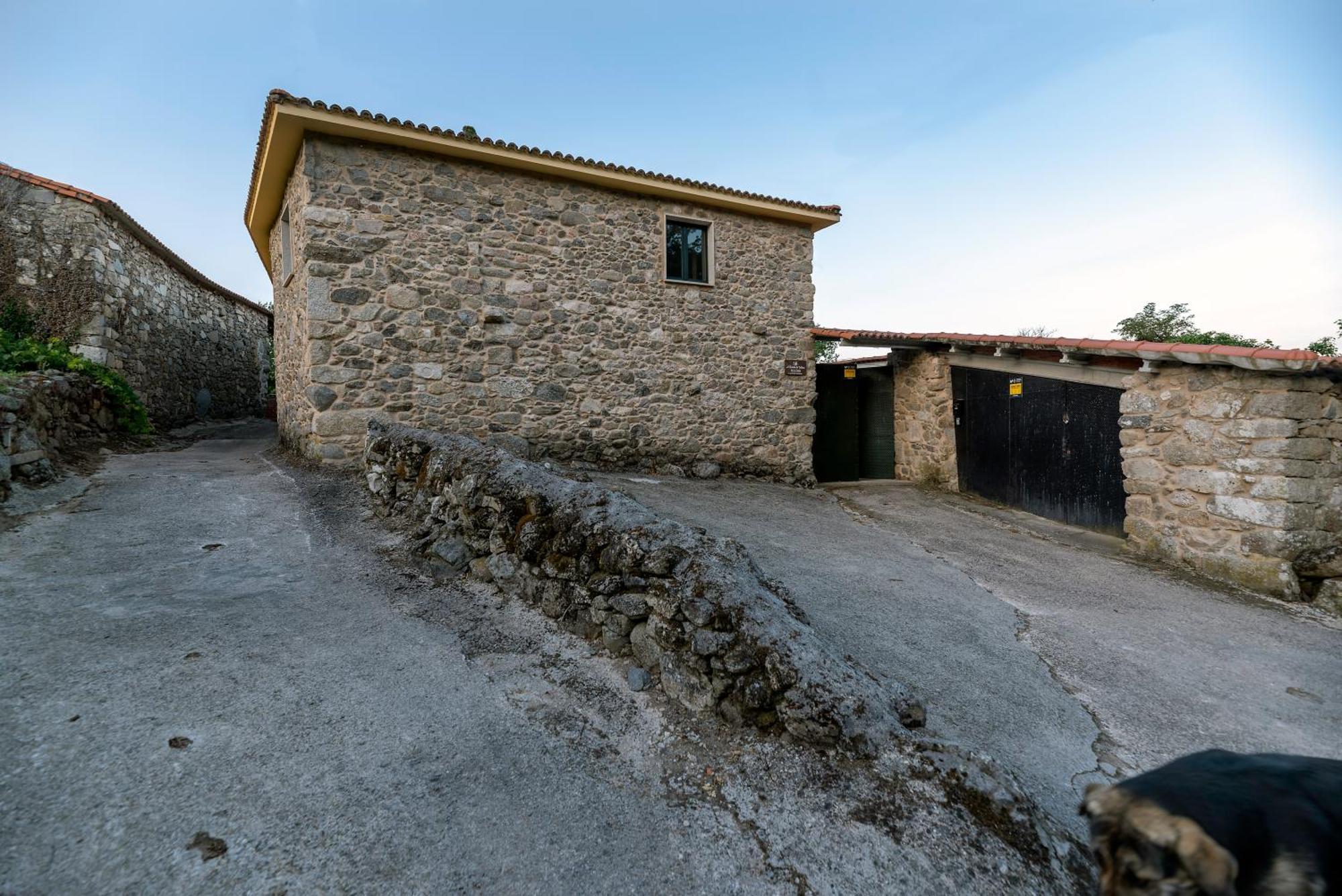 Vila A Bruxina De Toldaos Pantón Exteriér fotografie